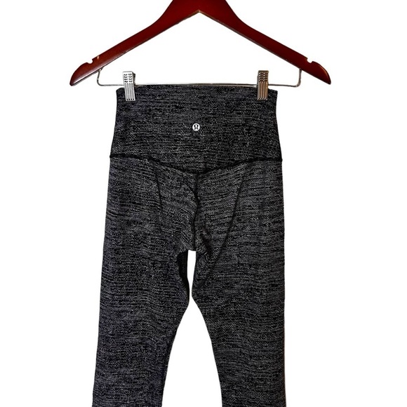 Lululemon Align Crop *21" Twillines Ice Grey Black - Picture 8 of 13